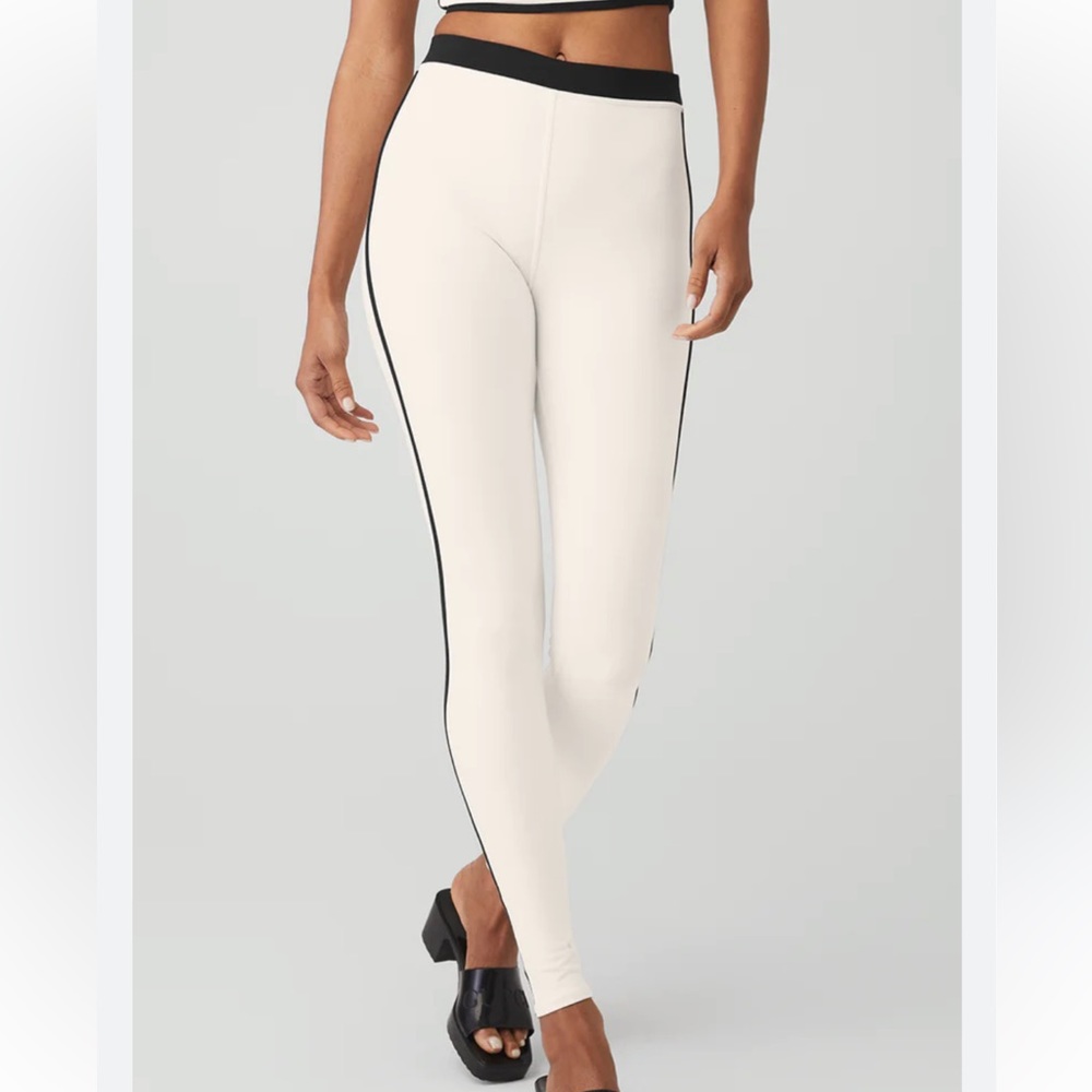 ALO Yoga Cream and Black Leggings